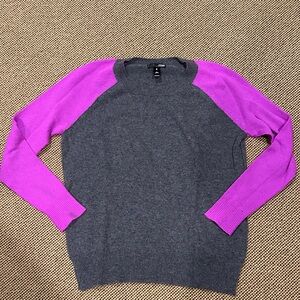 Aqua Cashmere Sweater in Gray